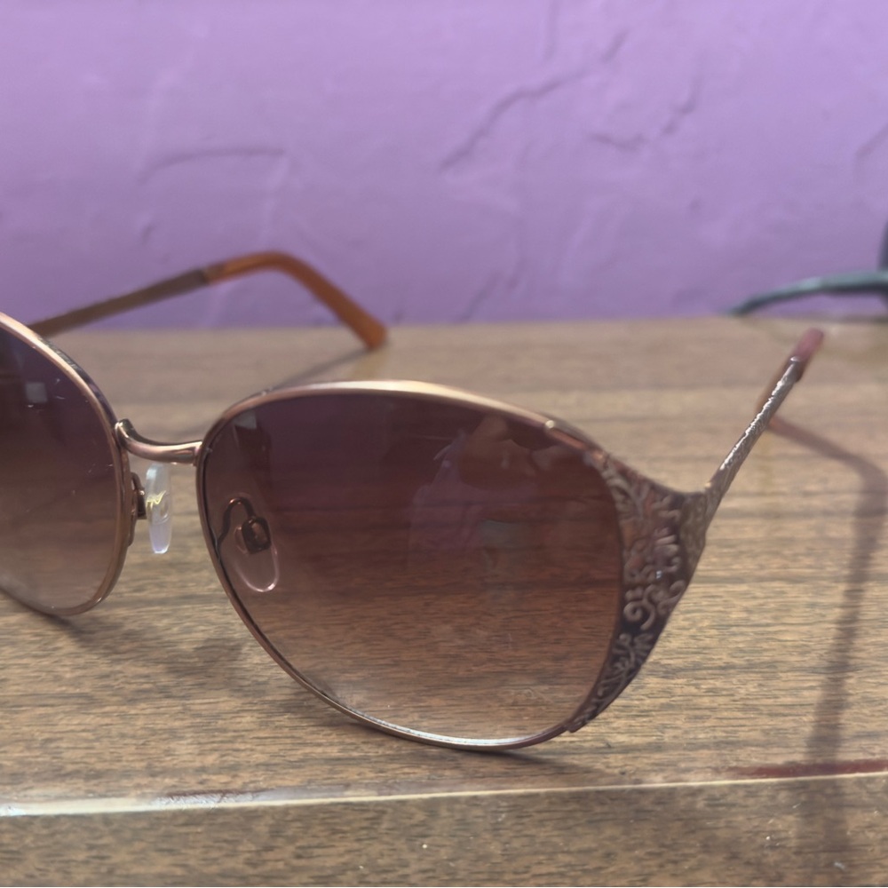 Elegant Brown Sunglasses
